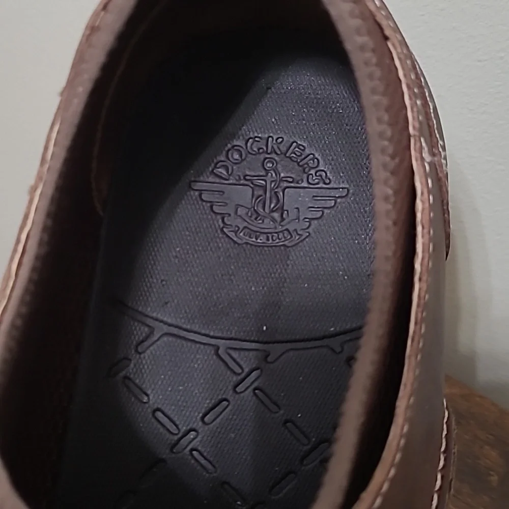 Dockers Dark Brown Leather Oxfords size 11.5